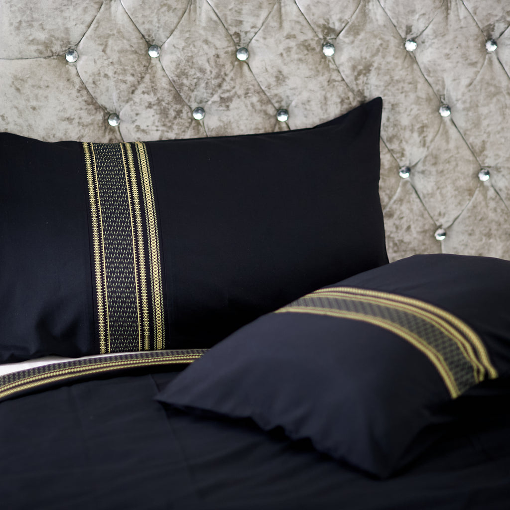 HAAQ Black & Gold Duvet Cover Set